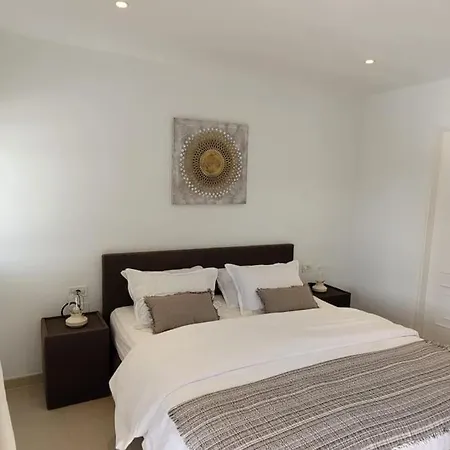 Piedra Pura فيلة Tejina de Isora