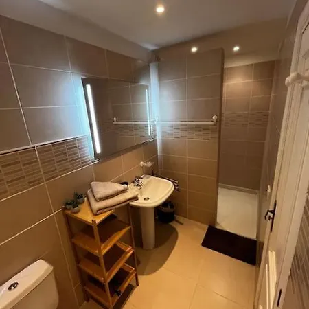 فيلة Piedra Pura Tejina de Isora